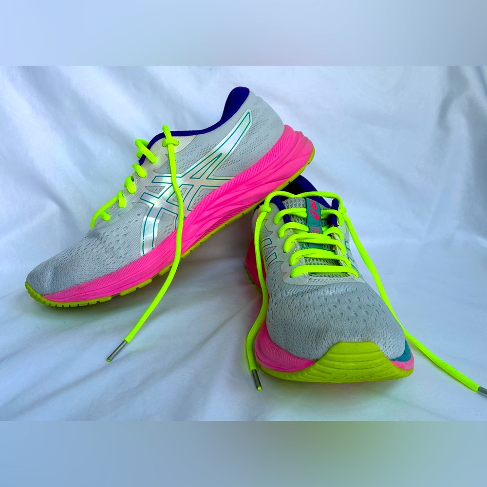 Asics Womens Gel Excite 7 1012A801 Neon Lace Up Low Top Running Shoes Size 11